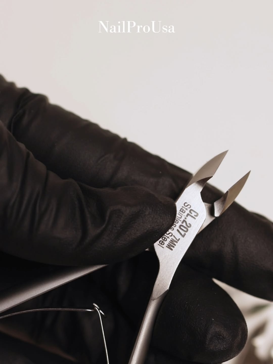 Kem Nghia C.07 Cuticle Nippers – Jaw 16 Hand-Sharpened for Salon Professionals | NailProUSA