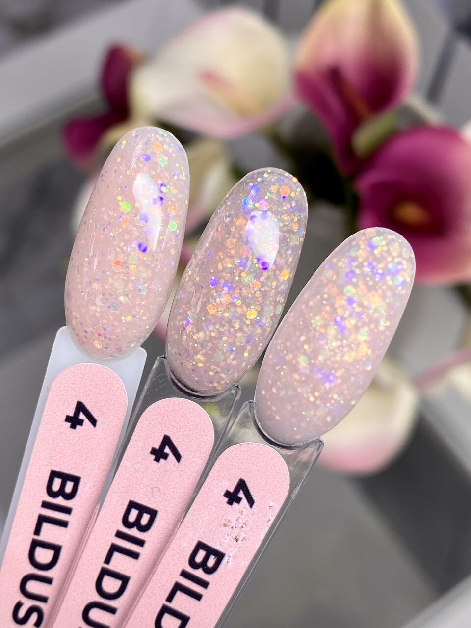 Bildus Light Gel №4 – 15ml Builder Gel with Chameleon Flakes | NailProUSA