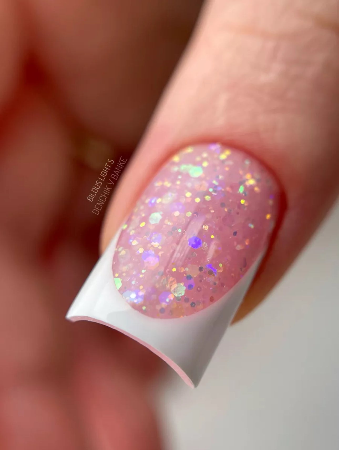 Bildus Light Gel №5 – 15ml Builder Gel with Chameleon Flakes | NailProUSA