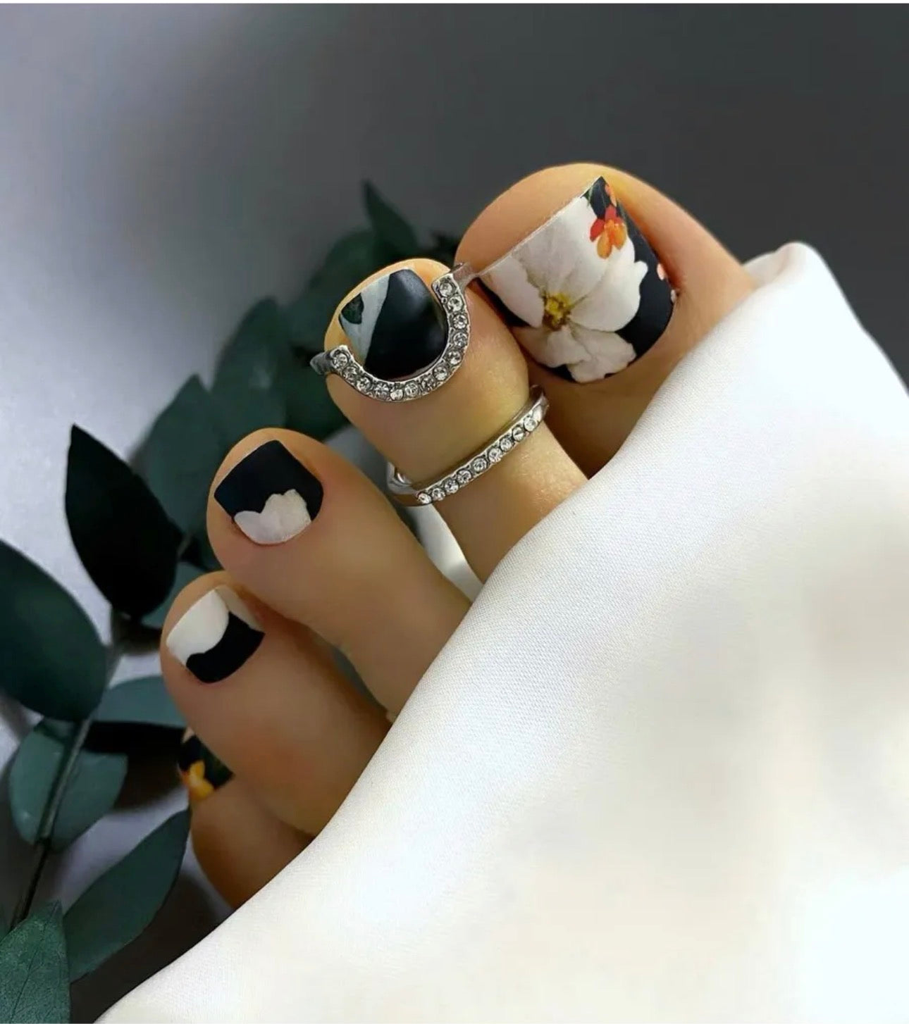 Aminails Pedicure Nail Wraps – Self-Adhesive Pedicure Stickers | NailProUSA