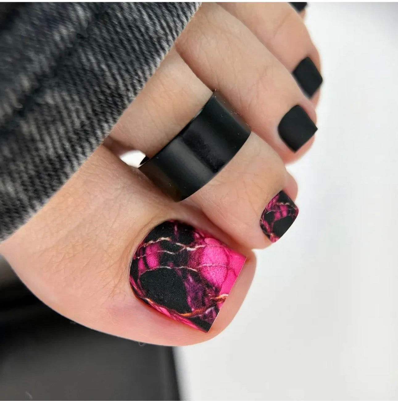 Aminails Pedicure Nail Wraps – Self-Adhesive Pedicure Stickers | NailProUSA