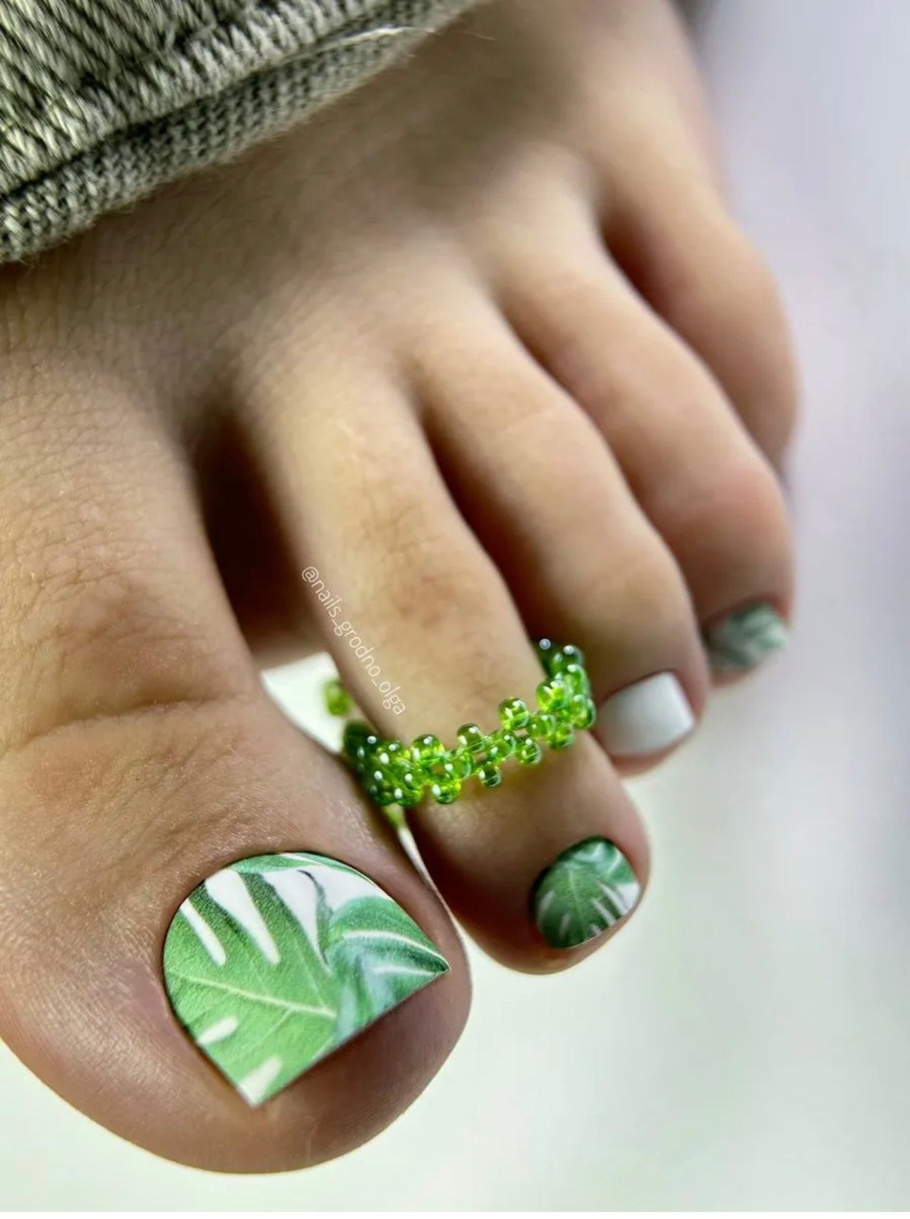 Aminails Pedicure Nail Wraps – Self-Adhesive Pedicure Stickers | NailProUSA