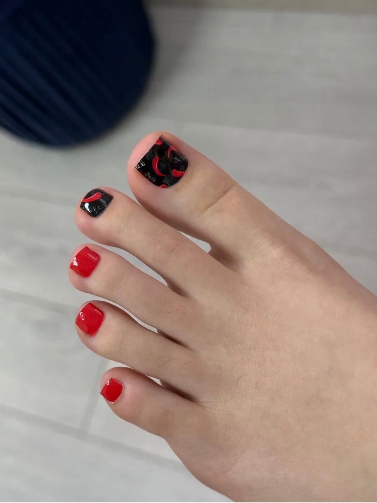 Aminails Pedicure Nail Wraps – Self-Adhesive Pedicure Stickers | NailProUSA