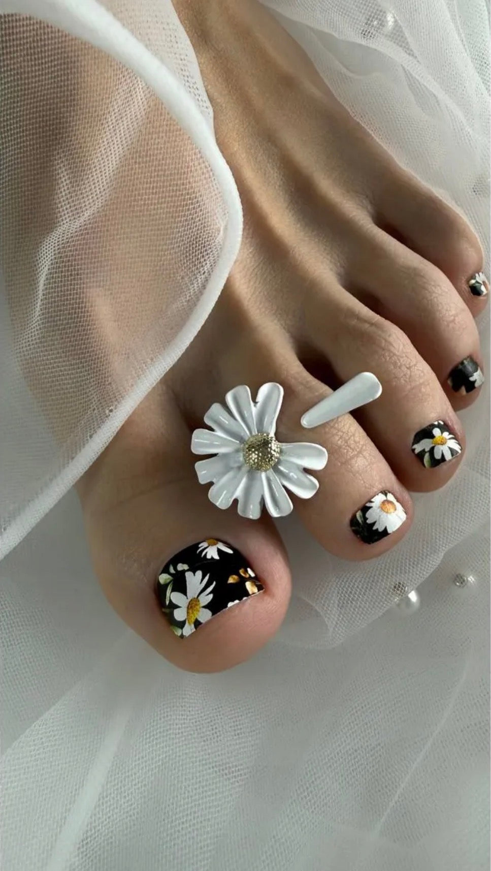 Aminails Pedicure Nail Wraps – Self-Adhesive Pedicure Stickers | NailProUSA