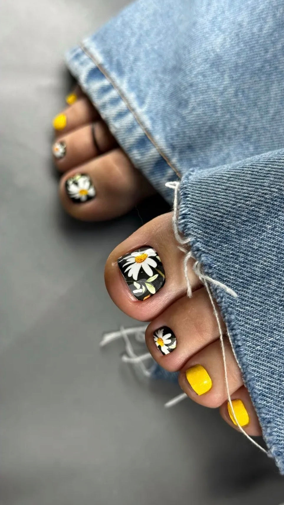 Aminails Pedicure Nail Wraps – Self-Adhesive Pedicure Stickers | NailProUSA