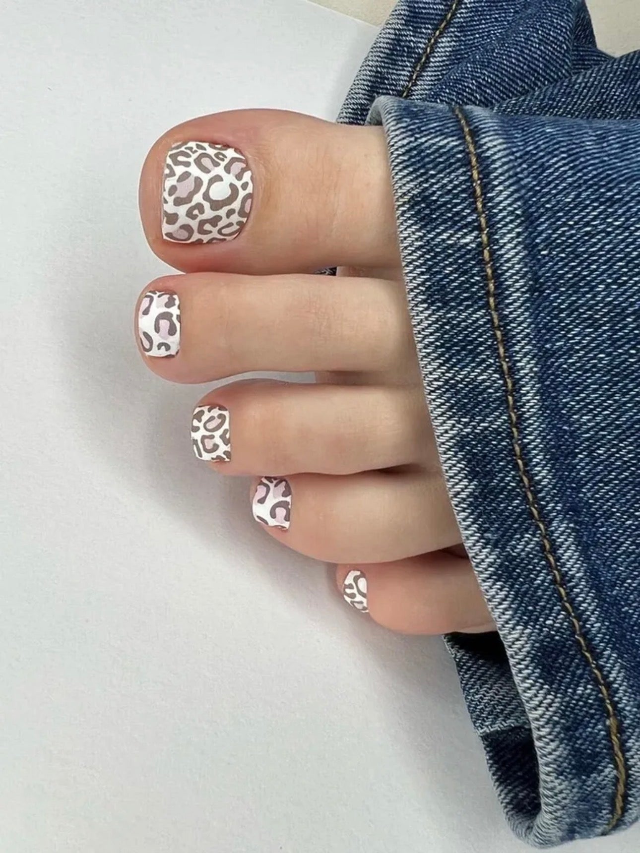 Aminails Pedicure Nail Wraps – Self-Adhesive Pedicure Stickers | NailProUSA