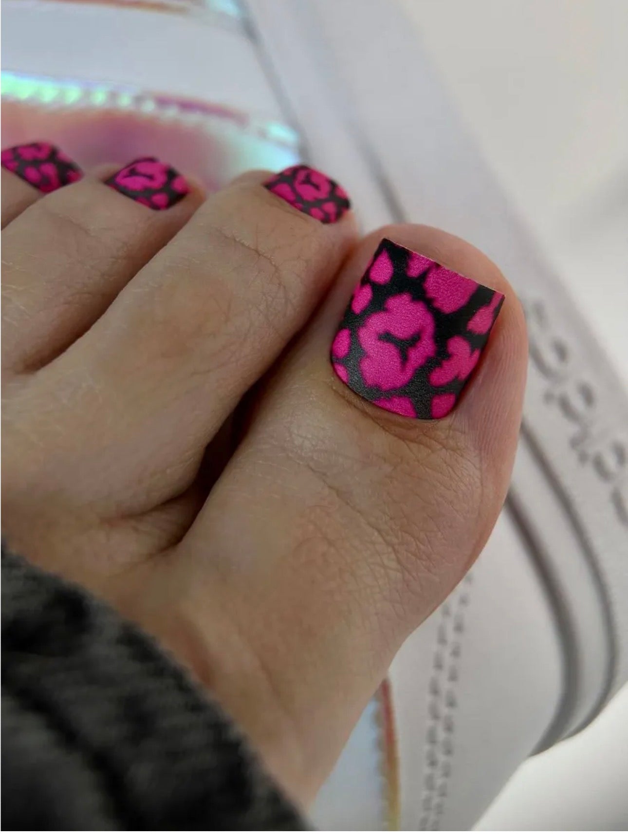 Aminails Pedicure Nail Wraps – Self-Adhesive Pedicure Stickers | NailProUSA