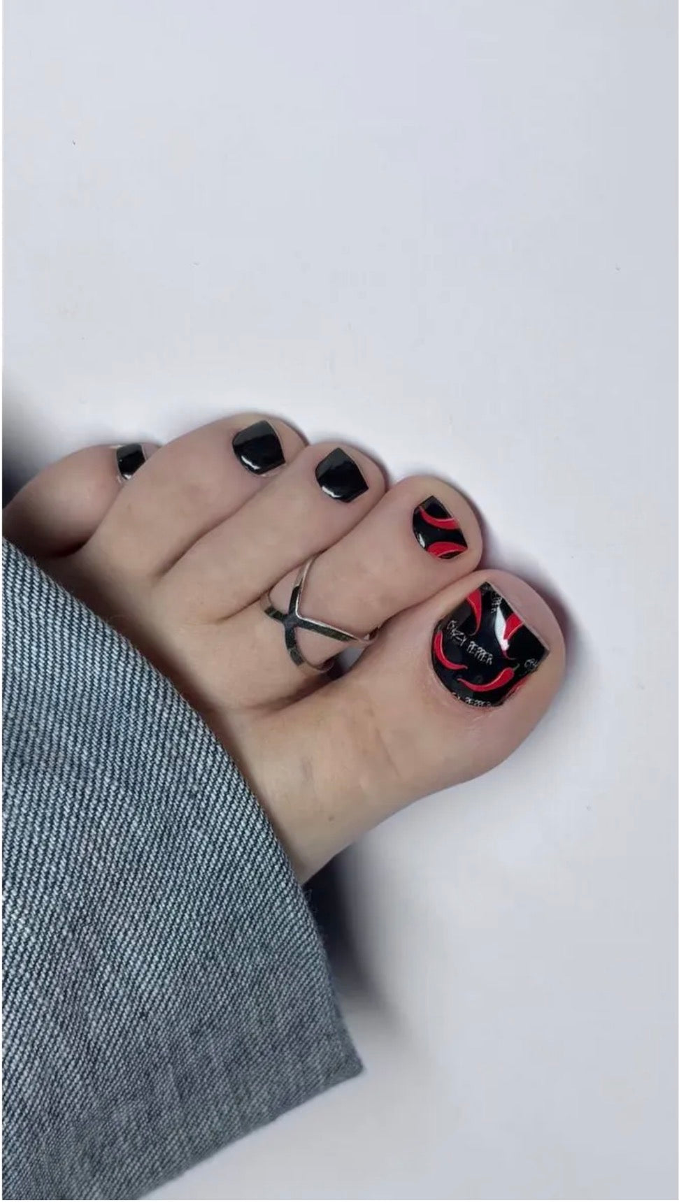 Aminails Pedicure Nail Wraps – Self-Adhesive Pedicure Stickers | NailProUSA