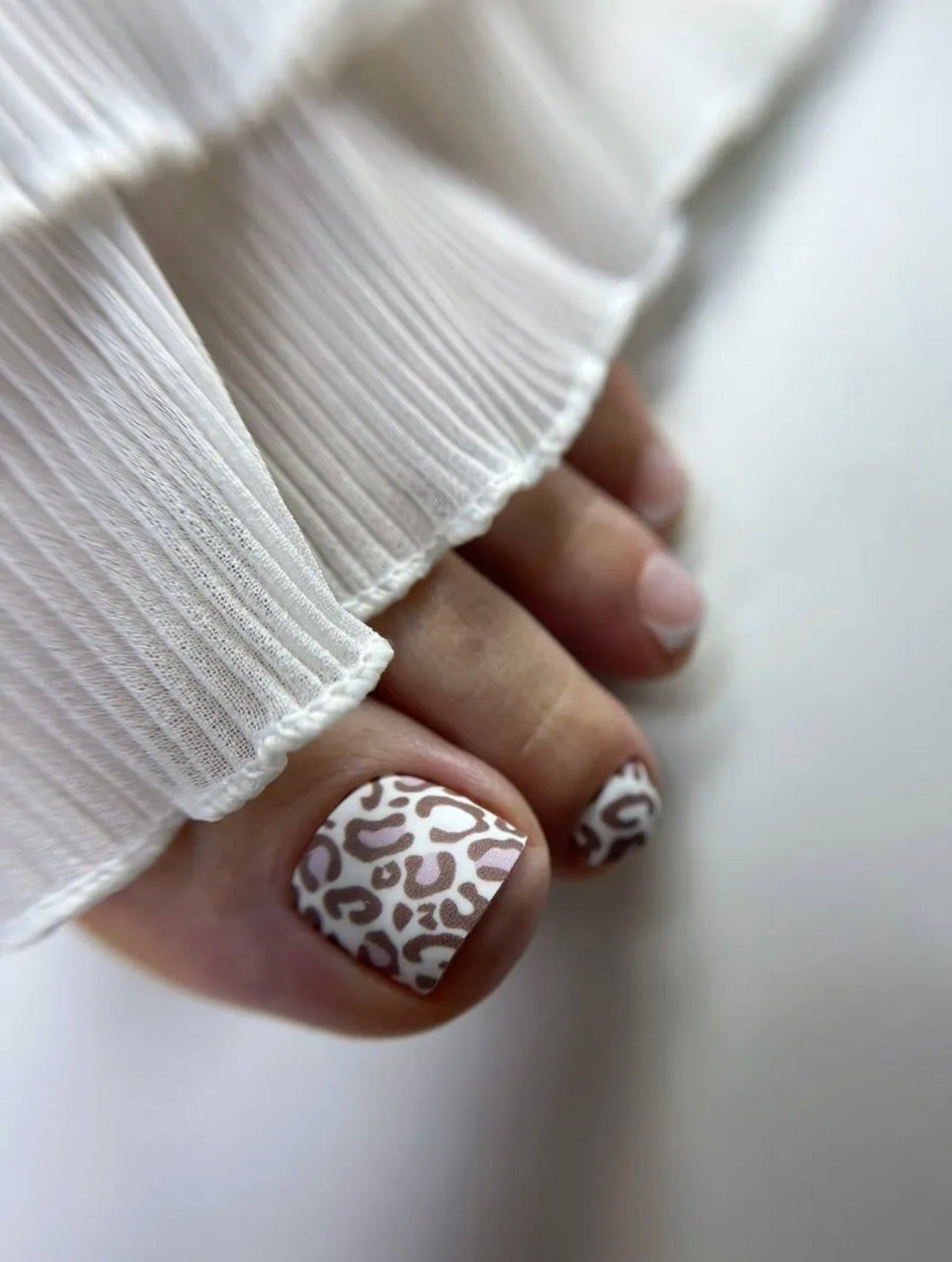 Aminails Pedicure Nail Wraps – Self-Adhesive Pedicure Stickers | NailProUSA