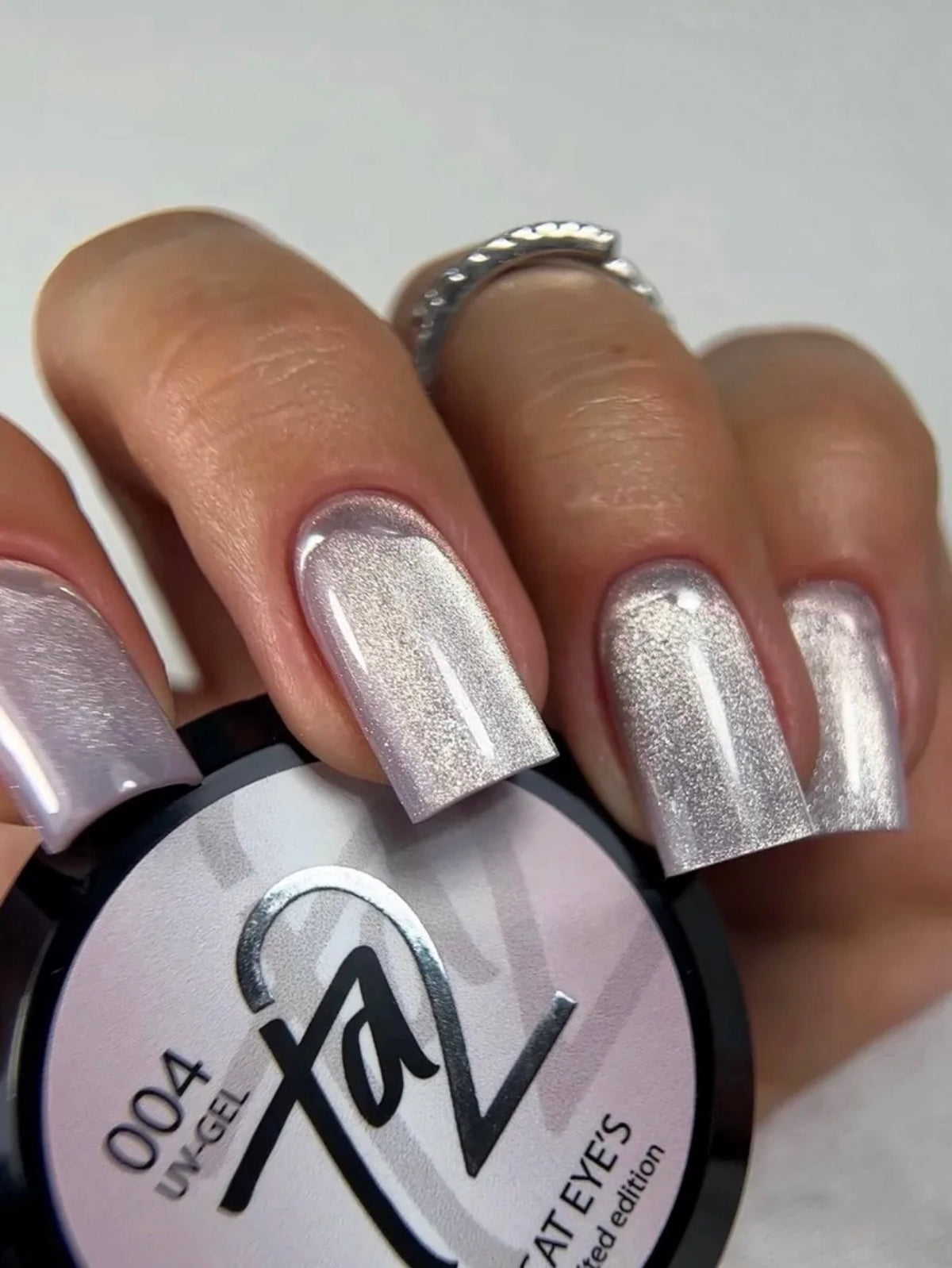 Ta2 CAT EYE’S 004 – Builder Gel 15g | NailProUSA