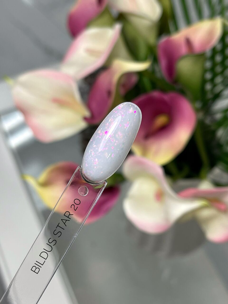 Bildus Star Gel №20 – 15ml Builder Gel with Chameleon Flakes | NailProUSA