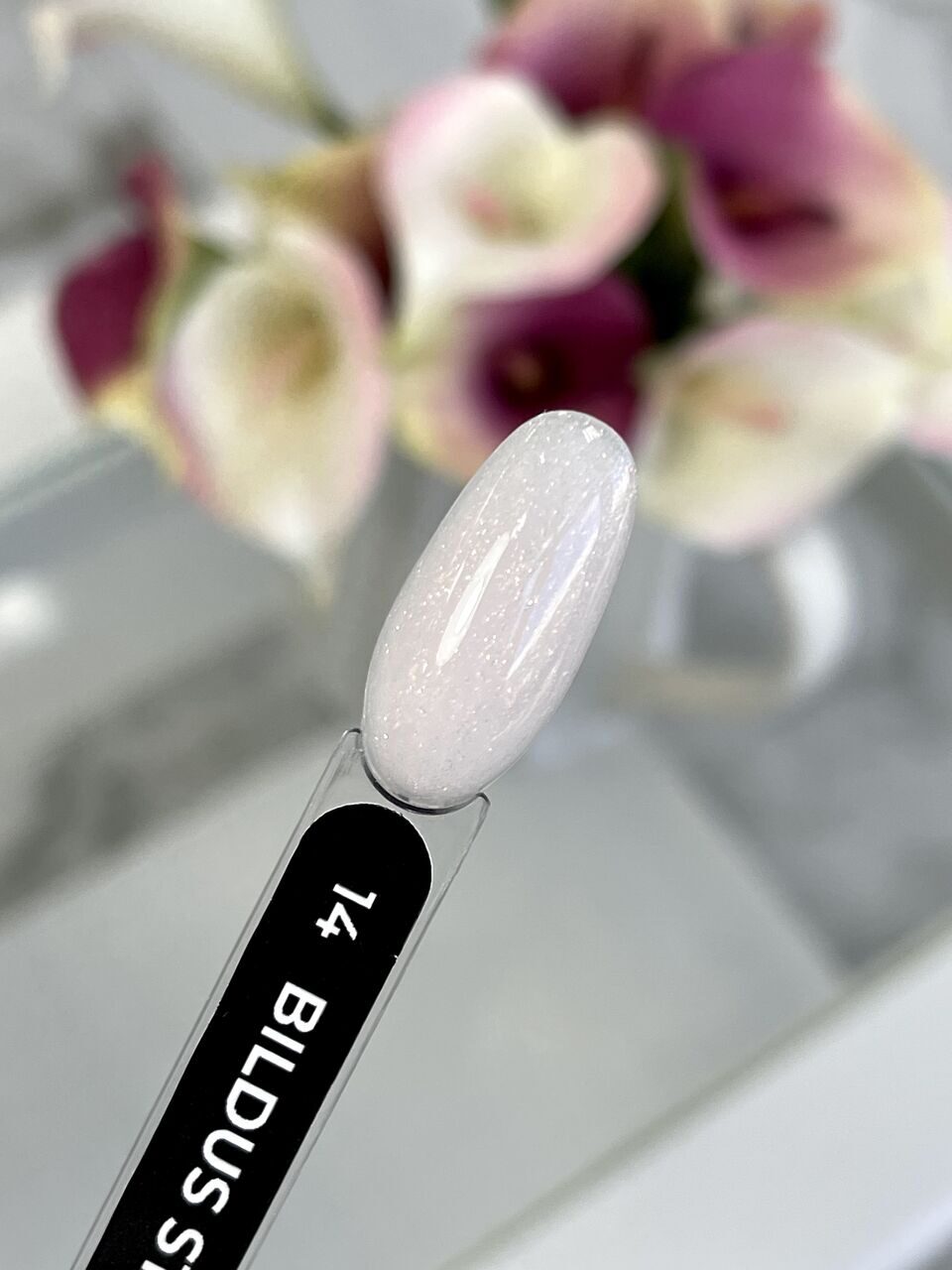 Bildus Star Gel №14 – 15ml Builder Gel with Chameleon Flakes | NailProUSA