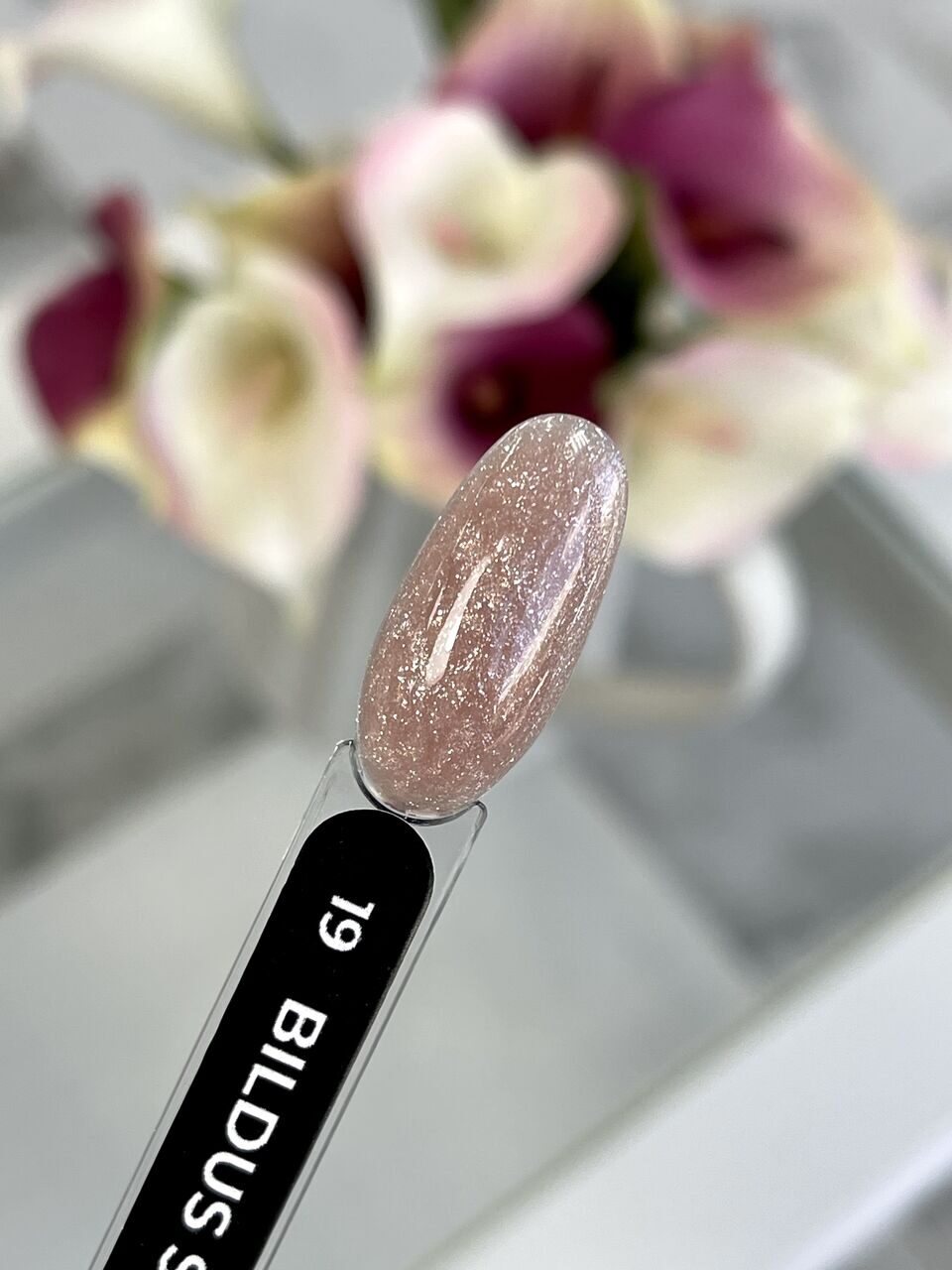 Bildus Star Gel №19 – 15ml Builder Gel with Chameleon Flakes | NailProUSA